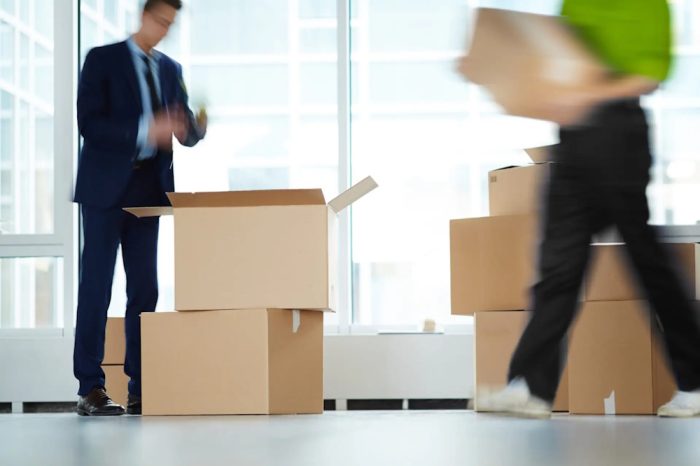 commercial movers by boxes